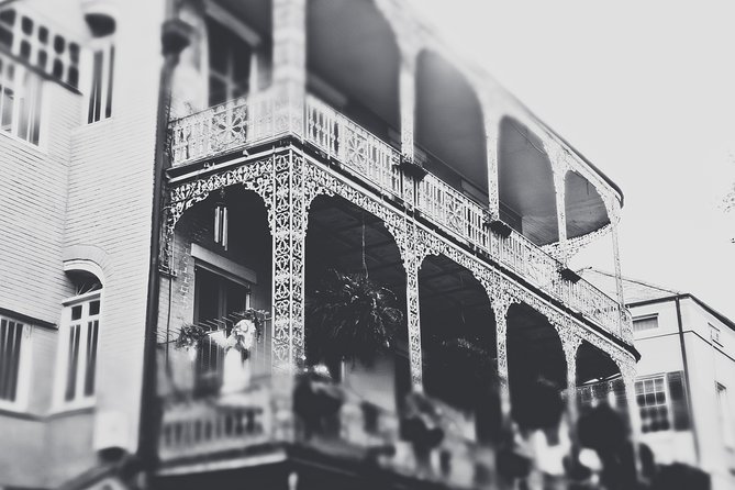 New Orleans Ghost Tour: Go Inside a Haunted Location - Lalaurie Mansion photo moment and the vampire folklore thread