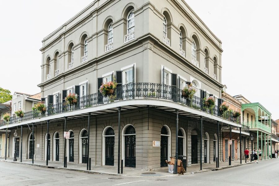 New Orleans Haunted Ghost, Voodoo & Vampire Walking Tour - Vodou traditions, what the tour gets right, and how it keeps respect