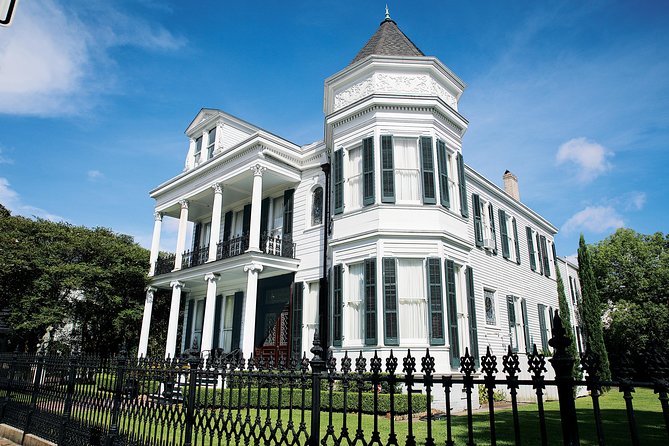 New Orleans Homes of the Rich and Famous Tour of the Garden District - Who Should Book This Rich and Famous Tour, and Who Might Pass