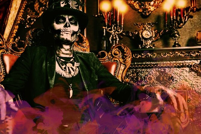 New Orleans Premier Ghost, Voodoo and Vampire Walking Tour - Walking the Route: French Quarter Starts Strong, Pharmacy Museum Adds Context