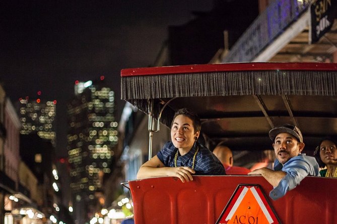 New Orleans Small-Group Haunted History Carriage Tour - Entering the route: Jackson Square, founding stories, and the first spooky mood