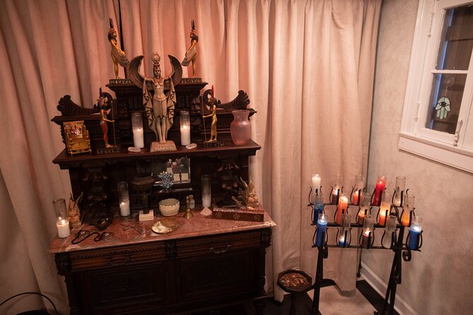 New Orleans Spirits & Spells: Witchcraft, Voodoo, and Ghost Tour - Muriel’s Jackson Square ghost homage: the tastier side of the supernatural