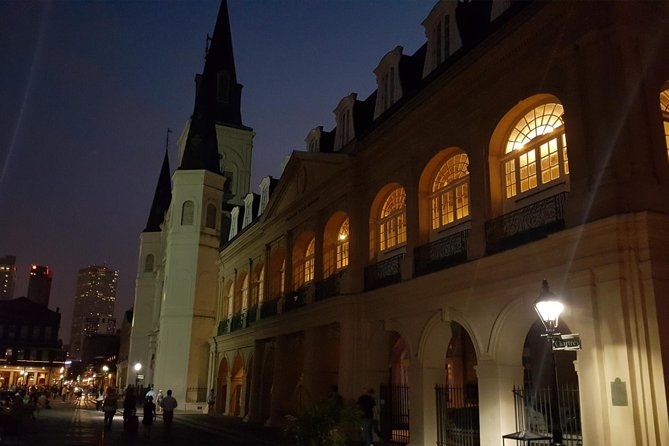 New Orleans True Murder Tour: Sinister Criminal Intentions - Stop 2: Omni Royal Orleans and the suicide story