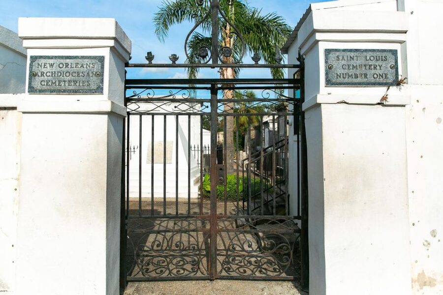 New Orleans: Walking Tour Inside St. Louis Cemetery No. 1 - Why St. Louis Cemetery No. 1 feels different from a typical outing