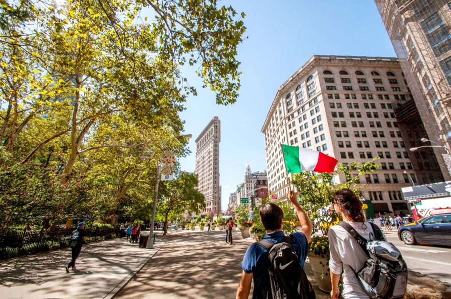 New York City: Bus Tour from Manhattan - Flatiron, Little Italy, and Chinatown, where the city shifts gears