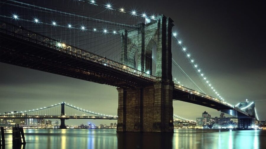New York City: Dyker Heights Christmas Lights Tour - Hudson River, Battery Tunnel, and the Quick Turn Into Brooklyn Mood