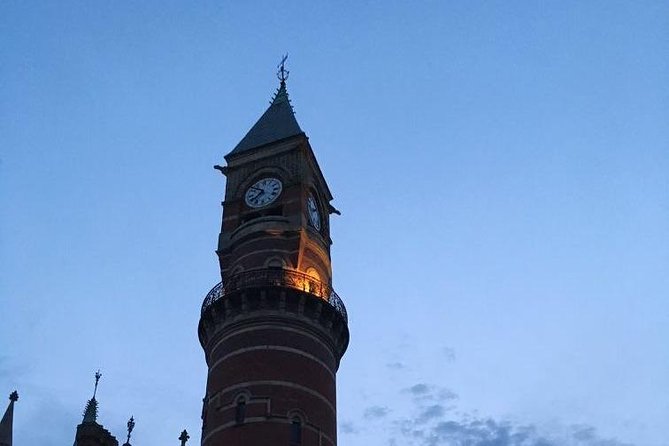 New York City Ghost Tour of Greenwich Village - Stop 4: NYU buildings, Cherry Lane Theatre, and a haunted church yard