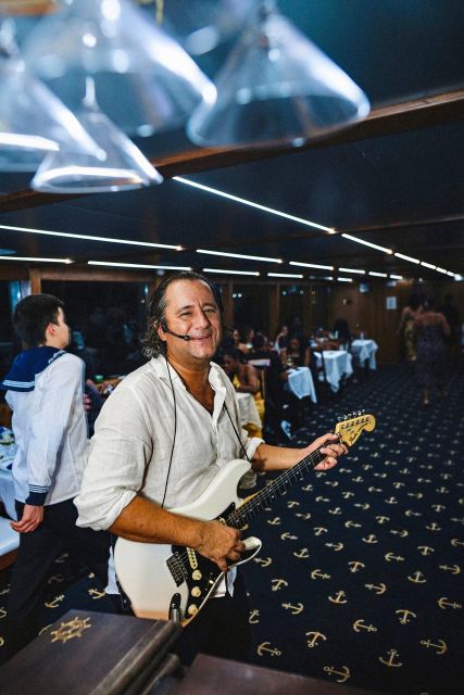 New York City: Gourmet Dinner Cruise with Live Music - Louisa of the Seas at night: why this cruise works