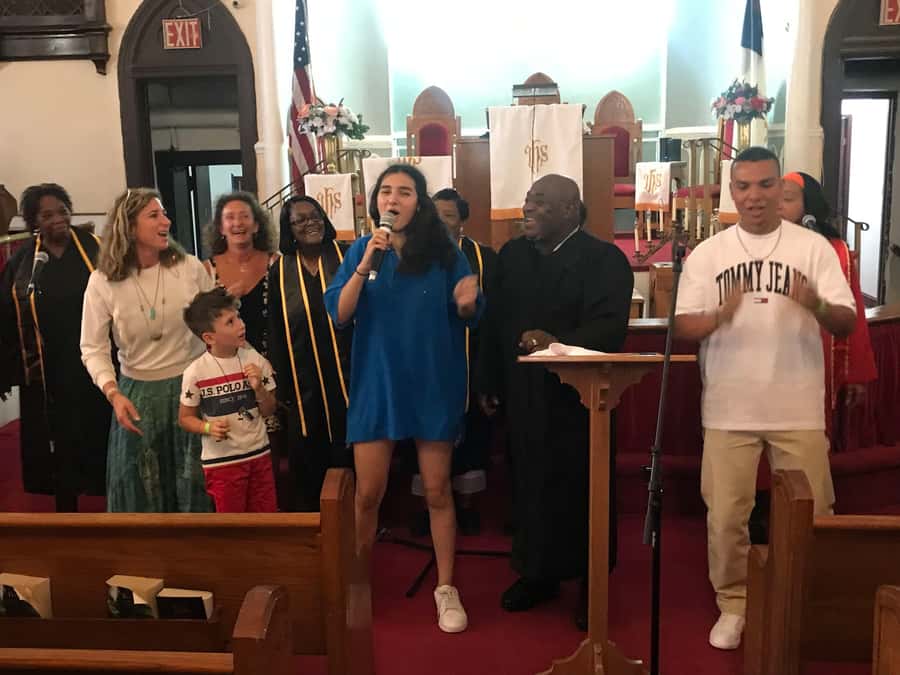 New York City: Harlem Gospel Live Music Concert - The interactive gospel factor: why it feels uplifting, not passive