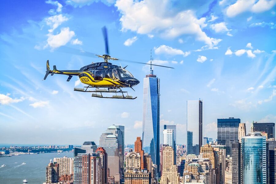 New York City: Manhattan Helicopter Tour - Liberty, Central Park, Brooklyn Bridge, and Broadway in One Breath