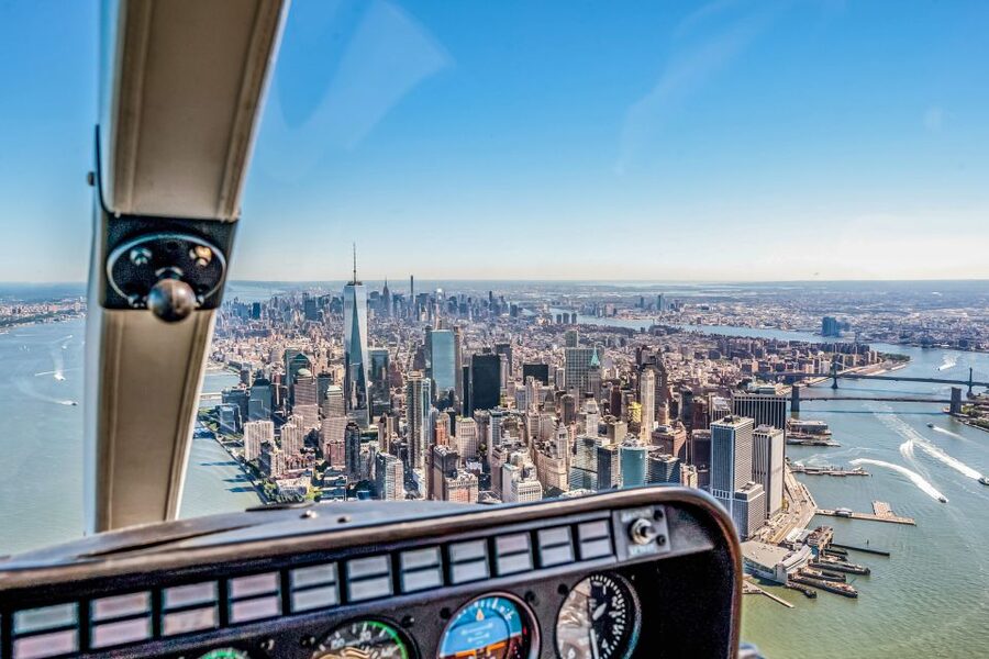 New York City: Manhattan Helicopter Tour - A Pilot and Crew That Make Safety Feel Real