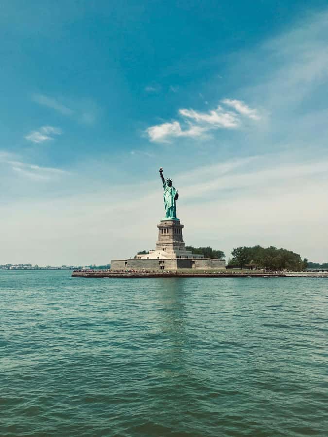 New York City: Statue of Liberty & Ellis Island Guided Tour - Key highlights at a glance