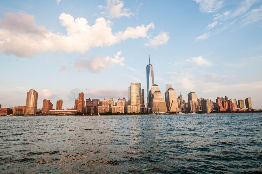 New York City: Sunset Sail Aboard a Schooner - Photo and viewing strategy: get the best angle without stress