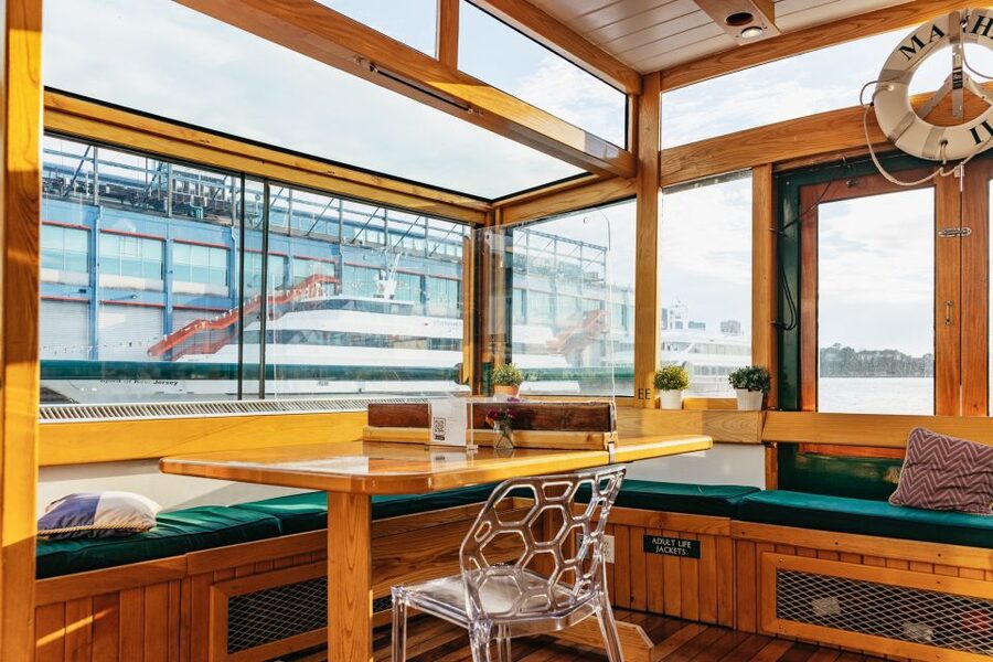 New York City: Sunset Yacht Cruise - Entering the grand salon: 1920s charm and assigned comfort
