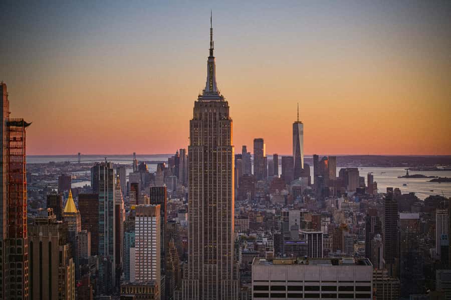 New York City: Top of the Rock Observation Deck Ticket - Picking the best time: sunrise energy, sunset crowds, and night glow