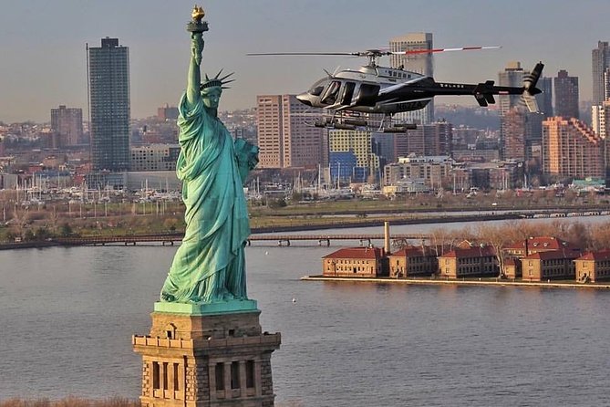 New York Manhattan Scenic Helicopter Tour - Pilot commentary, headsets, and what can go wrong