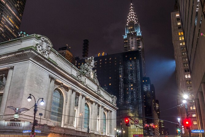 New York Night Tour: Open Top Bus Tour by TopView® - Audio, headphones, and the guide factor: how to not lose the story