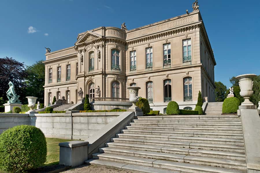 Newport: Newport Mansions Ticket - 1 or 2 Mansions - The Garden Cafe at The Breakers: your practical fuel stop