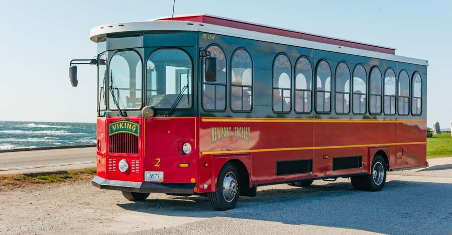 Newport: Scenic Trolley Tour - Meeting the trolley in Newport, then getting your bearings fast