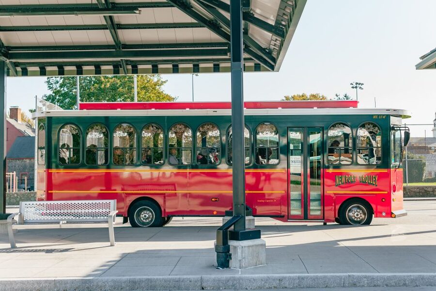 Newport: Scenic Trolley Tour - The 90-minute narrated loop through downtown, waterfront, and mansion streets