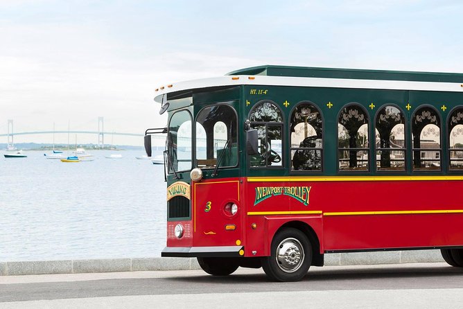 Newport Trolley Tour with Breakers Mansion - Viking Tours - Guides on this route: what makes the narration payoff