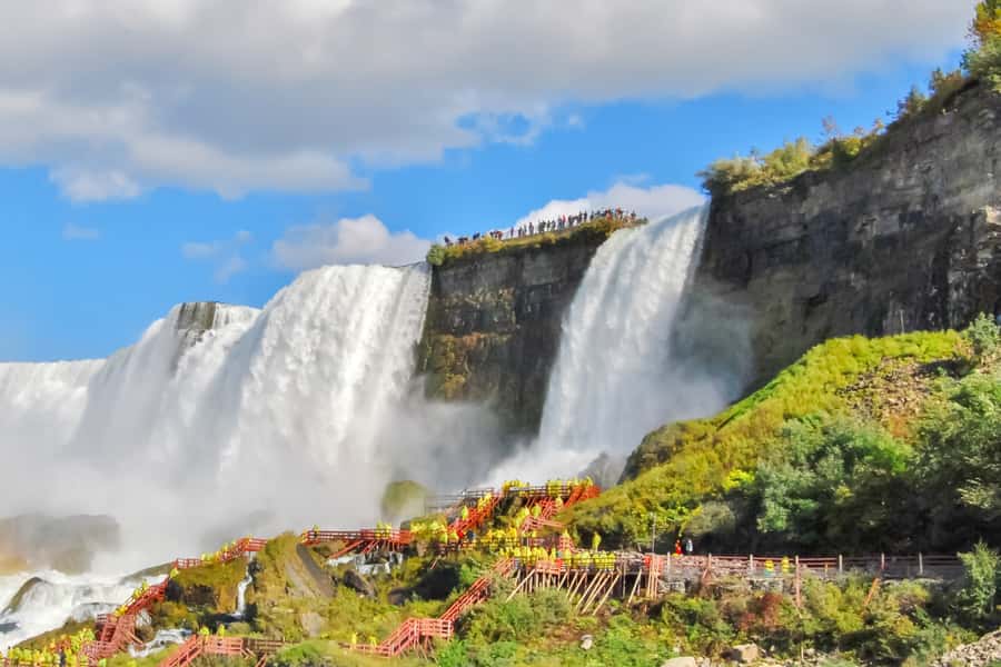 Niagara Falls: Canadian and American Deluxe Day Tour - Maid of the Mist in Season, Journey Behind the Falls in Winter