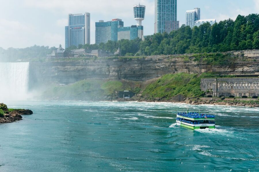 Niagara Falls: Cave of the Winds, Boat Ride, & Trolley Tour - Pro tips to make the day smoother (and drier)