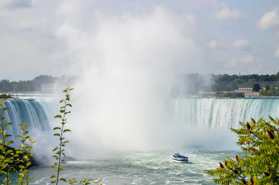 Niagara Falls USA: Cave of the Winds & Maid of the Mist Ride - Whirlpool State Park: one more Niagara photo moment