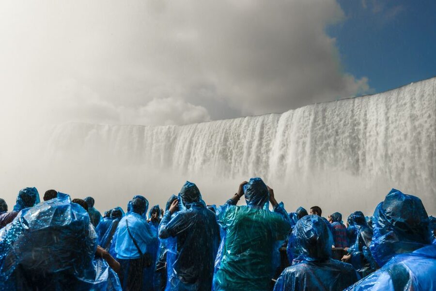 Niagara Falls, USA: Guided Tour with Maid of the Mist Cruise - What to bring and wear for a comfortable cruise day