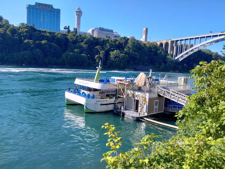 Niagra Falls, USA Side: Boat, Cave and Shuttle pass Tour - Maid of the Mist: the close-up boat ride that really sells Niagara