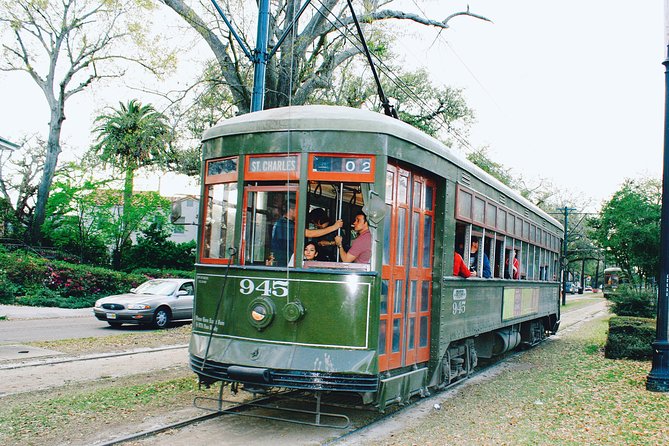 NOLA Garden District and Gates of Lafayette Cemetery Tour - Small-group experience and guide style: why it feels personal