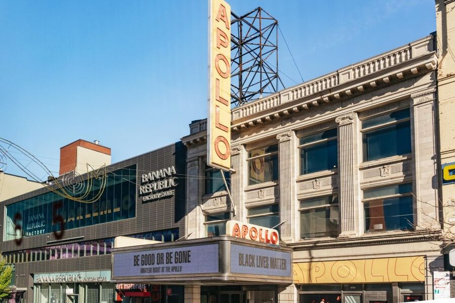 NYC: Brooklyn, Bronx, Queens Sightseeing Bus Tour - A 6-hour route that gets you past the Manhattan bubble