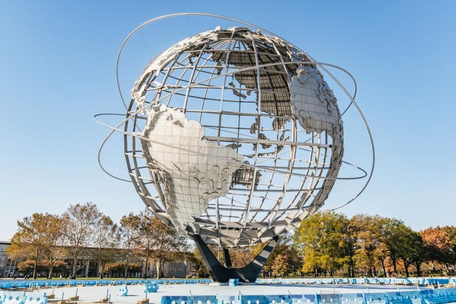 NYC: Brooklyn, Bronx, Queens Sightseeing Bus Tour - DUMBO and the Brooklyn Bridge skyline views that make the day worth it