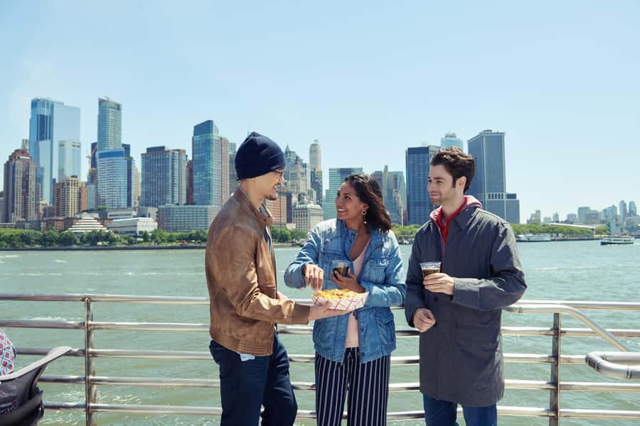 NYC: Circle Line 1-Hr Statue of Liberty Skip-The-Line Cruise - Bridges and the harbor route: what you can expect to see