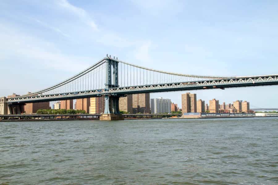 NYC: Circle Line 1-Hr Statue of Liberty Skip-The-Line Cruise - The guides: live commentary that can make or break it