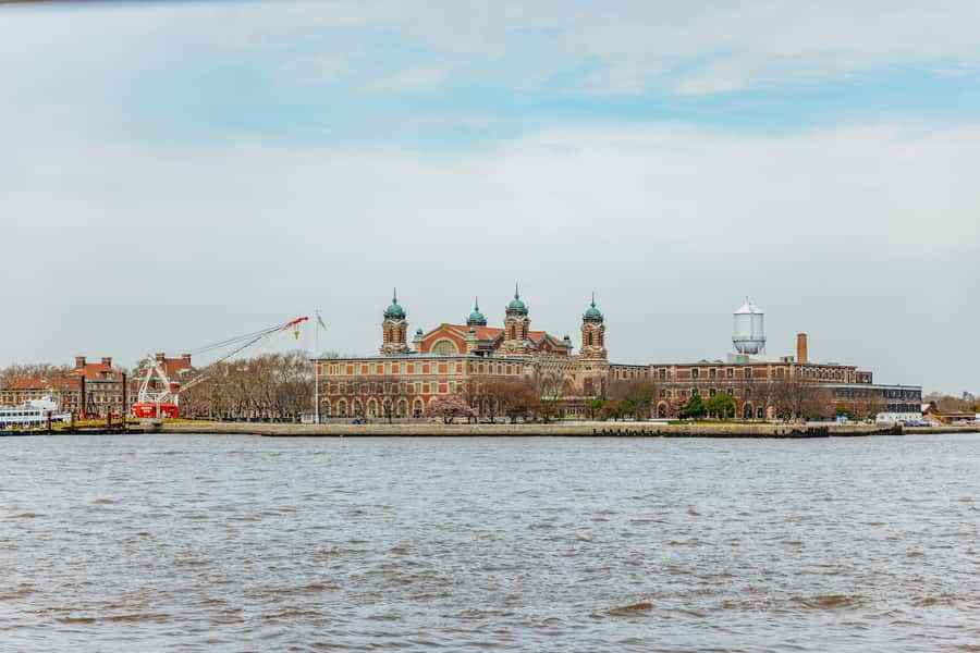 NYC: Circle Line 2.5 Hour Best of NYC Boat Cruise - Should you book the Circle Line 2.5-hour Best of NYC Boat Cruise?