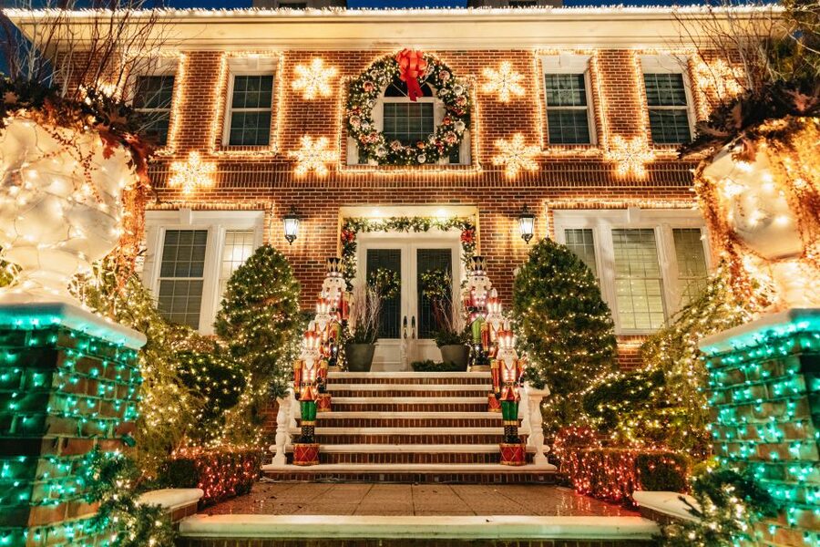 NYC: Dyker Heights Christmas Lights & Skyline View Bus Tour - Meeting at Junior’s, then getting moving toward Battery Park City views