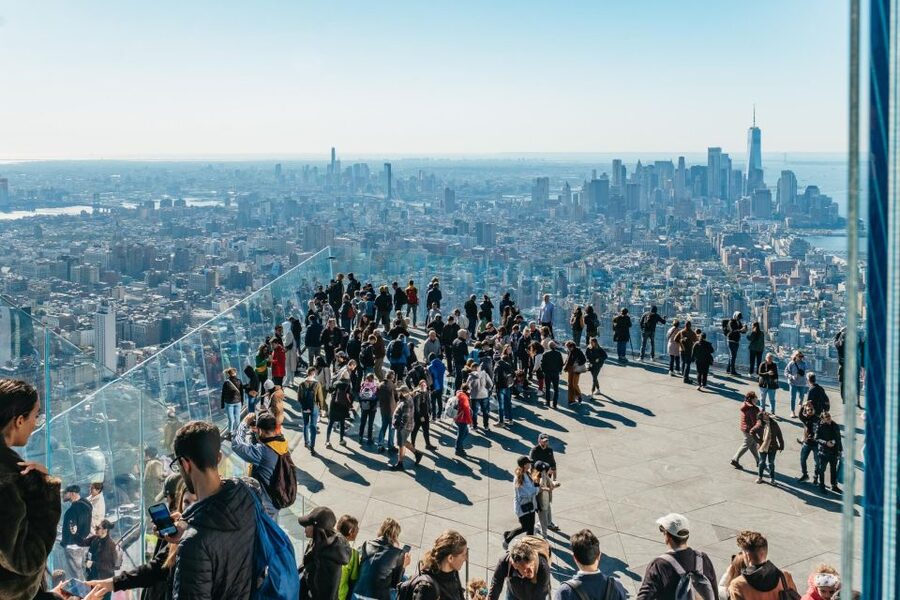 NYC: Edge Observation Deck Admission Ticket - Staff help and photo moments: when the experience gets personal