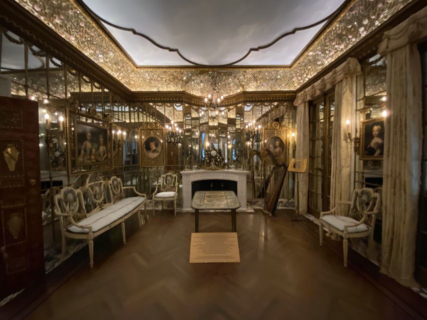 NYC: Gilded Age Mansions Guided Tour - 972 Fifth Avenue: the interior stop that sets the tone
