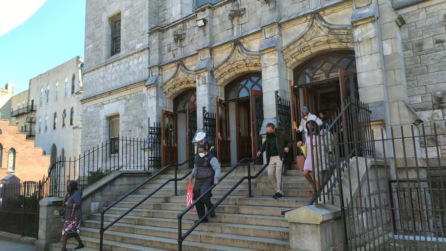 NYC: Harlem Hallelujah! Gospel Wednesday Concert - Getting there on time: 420 W 145 Street and the Convent Avenue entrance