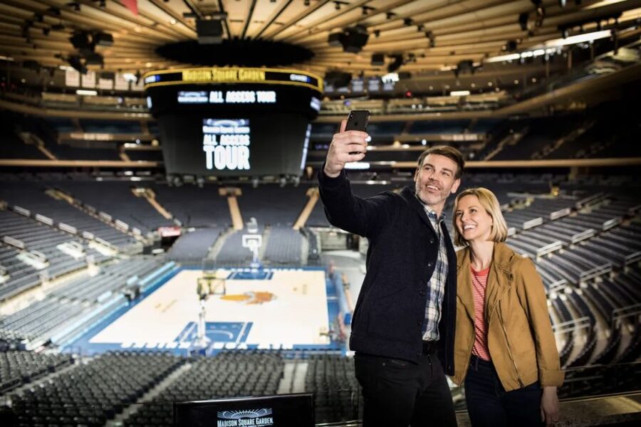 NYC: Madison Square Garden Tour Experience - Timing tips for when the building is busy