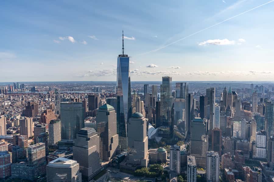 NYC: Manhattan Sightseeing Helicopter Tour - The flight route you will actually recognize, from Central Park to the bridges
