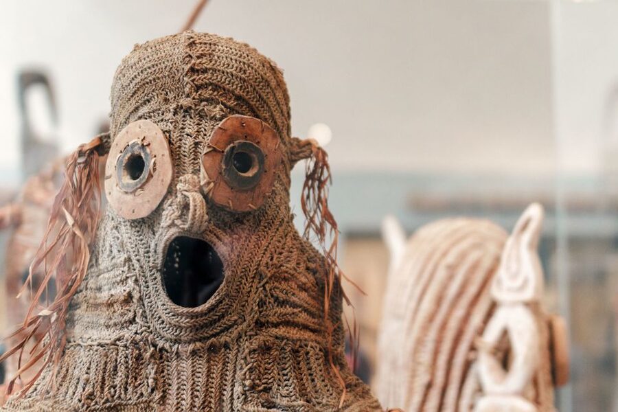 NYC: Meet the Met – Extended 3hr Small-Group Tour - Meeting in the Met Lobby, Then Getting Your Bearings Fast