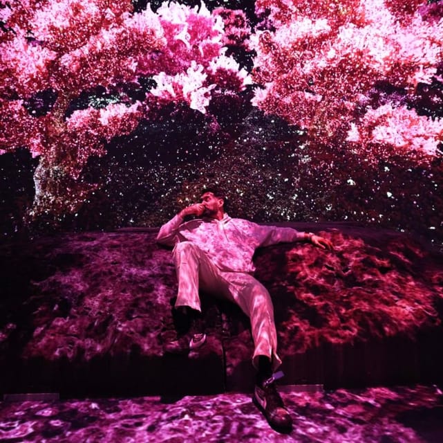 NYC: Mercer Labs Museum of Art and Technology - Infinity Room With 507,000 LEDs: The Visual Experience Most People Do Not Expect