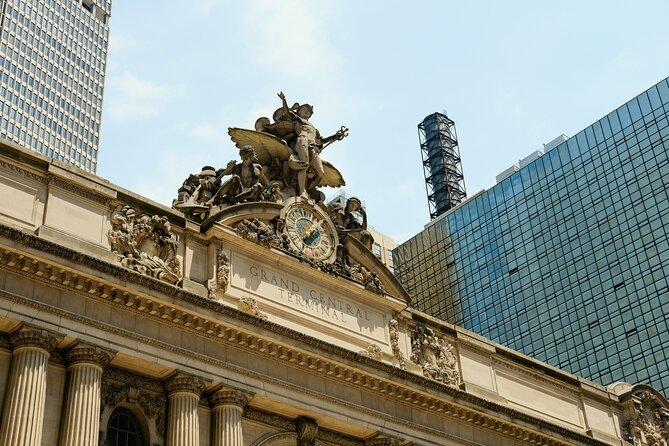 NYC: Official Grand Central Terminal Tour - Campbell Apartment Speakeasy-Style Atmosphere for a Roaring 20s Mood
