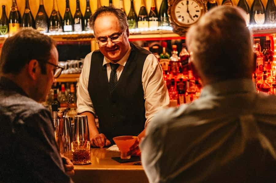 NYC: Speakeasy Drinks and Prohibition History Tour - Stop 1: Gangsters, Bootleggers, and a Midtown Bar You Could Miss Alone