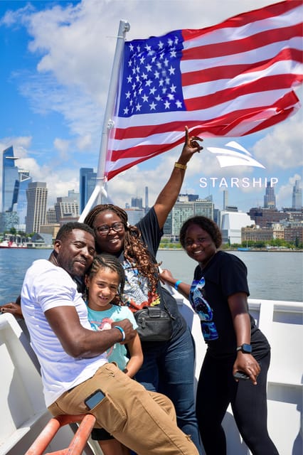 NYC: Starship Landmark 90 Minute Sightseeing Cruise - Lower Manhattan and the bridge passes, from Brooklyn Bridge to Manhattan Bridge