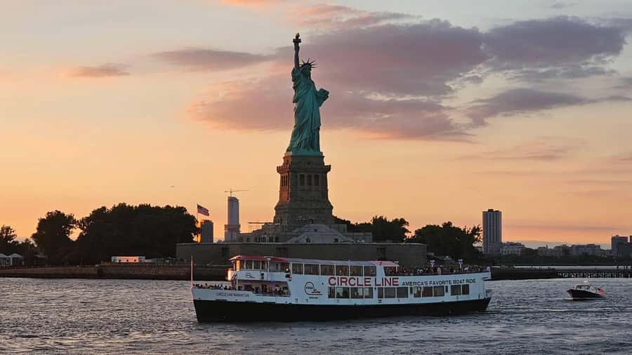 NYC: Statue of Liberty Sunset Cruise Skip-the-Line Ticket - Sunset Route and Photo Stops: From Seaport to Lady Liberty