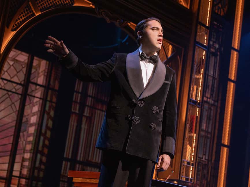 NYC: The Great Gatsby the Musical on Broadway - Jeremy Jordan as Jay Gatsby, and Eva Noblezada as Daisy Buchanan