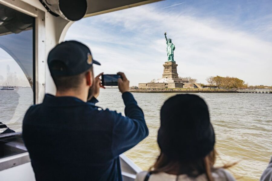 NYC: Wall Street Tour with 9/11 Memorial and Statue Ferry - Ferry logistics to Liberty Island: what the day asks of you